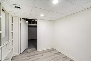 525 Abernathy Rd, Sandy Springs, GA 30328 - Photo 17