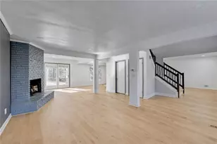 525 Abernathy Rd, Sandy Springs, GA 30328 - Photo 5