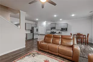 4775 Burningbush Way, Cumming, GA 30040 - Photo 15