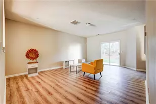 2837 Laurel Ridge Cir, East Point, GA 30344 - Photo 5