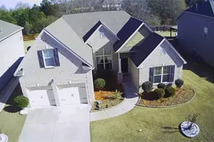 516 Georgia Cir, Loganville, GA 30052 - Photo 3