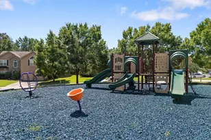 640 Rockbass Rd, Suwanee, GA 30024 - Photo 33