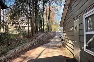 2078 Glenroy Dr SE, Smyrna, GA 30080 - Photo 7