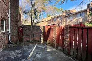 3888 York Pl, Decatur, GA 30032 - Photo 15