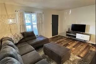 683 Grant St, Clarkesville, GA 30523 - Photo 3