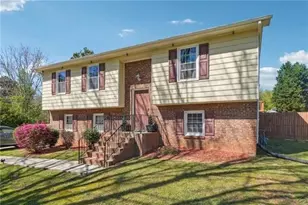 40 Belmont Park Ln, Ellenwood, GA 30294 - Photo 1