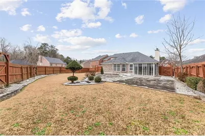 2633 Newtons Crest Circle, Snellville, GA 30078 - Photo 35