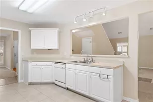 2633 Newtons Crest Cir, Snellville, GA 30078 - Photo 9