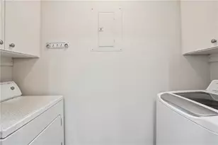 3324 Peachtree Rd NE, Atlanta, GA 30326 - Photo 27