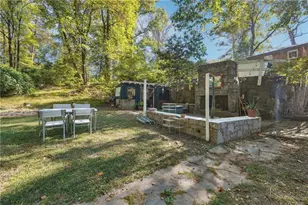 2073 E Roxboro Rd NE, Brookhaven, GA 30324 - Photo 15