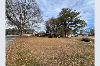 2090 Cherry Lane, Decatur, GA 30032 - Photo 9