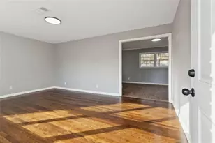 269 Elks St, Winder, GA 30680 - Photo 5