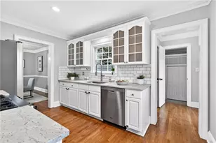 4105 Peachtree Dunwwoody Road NE, Atlanta, GA 30342 - Photo 11