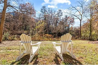 1333 Victor Road NE, Atlanta, GA 30324 - Photo 35