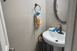 105 N River Dr, Atlanta, GA 30350 - Photo 7