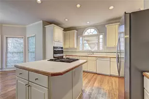 980 Laurel Springs Ln, Marietta, GA 30064 - Photo 11