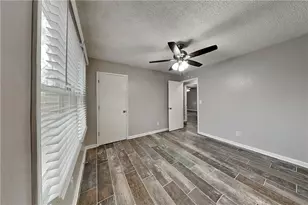 304 Winchester Way, Woodstock, GA 30188 - Photo 11