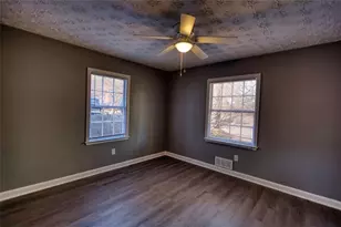 2272 Dodson Dr, Atlanta, GA 30344 - Photo 17