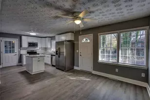 2272 Dodson Dr, Atlanta, GA 30344 - Photo 9