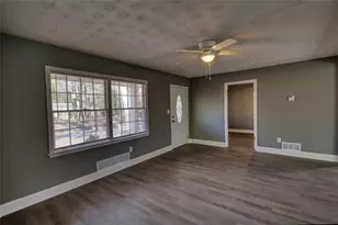 2272 Dodson Dr, Atlanta, GA 30344 - Photo 5