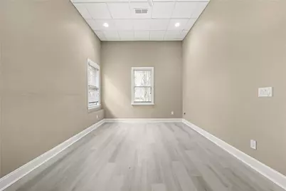 225 Lake Summit View, Atlanta, GA 30342 - Photo 37