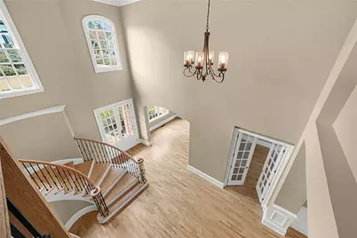 225 Lake Summit View, Atlanta, GA 30342 - Photo 5