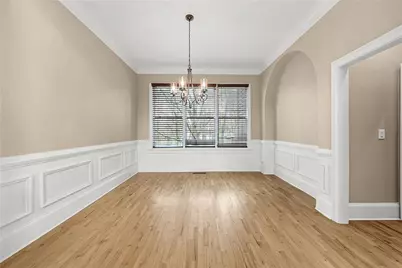 225 Lake Summit View, Atlanta, GA 30342 - Photo 17