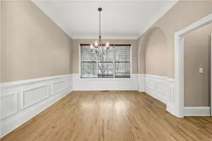 225 Lake Summit View, Atlanta, GA 30342 - Photo 17