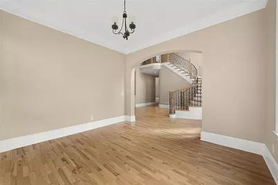 225 Lake Summit View, Atlanta, GA 30342 - Photo 15
