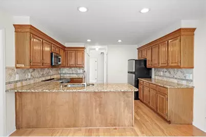 6251 Meadow Run Court, Peachtree Corners, GA 30092 - Photo 9