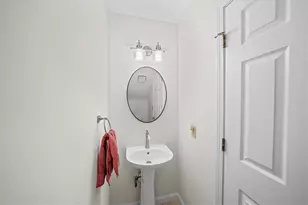 6251 Meadow Run Ct, Peachtree Corners, GA 30092 - Photo 11