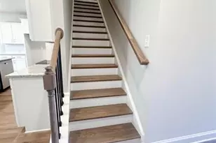 2402 Malster Ln, Lawrenceville, GA 30043 - Photo 5