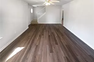 3600 Scotland Ln, Snellville, GA 30039 - Photo 5