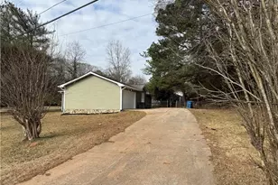 1411 Fairview Rd, Stockbridge, GA 30281 - Photo 5