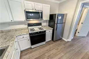 3575 Kennesaw Station Dr NW, Kennesaw, GA 30144 - Photo 11