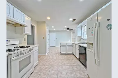 11250 Ridge Hill Drive, Alpharetta, GA 30022 - Photo 9