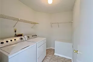 11250 Ridge Hill Dr, Alpharetta, GA 30022 - Photo 13