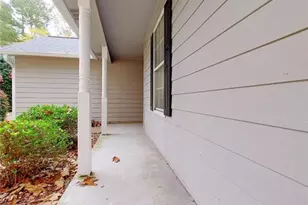 11250 Ridge Hill Dr, Alpharetta, GA 30022 - Photo 3