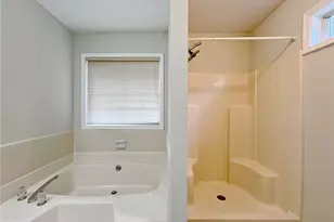 11250 Ridge Hill Dr, Alpharetta, GA 30022 - Photo 17