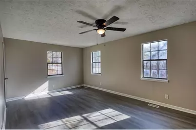 5953 Armour Drive, Union City, GA 30291 - Photo 15