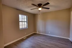 5953 Armour Dr, Union City, GA 30291 - Photo 19