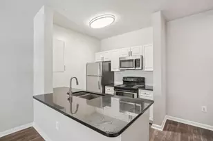 405 Phillip Blvd, Lawrenceville, GA 30046 - Photo 9