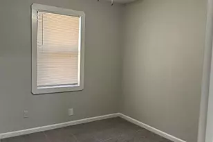 337 Bradley Woods Ct NW, Lilburn, GA 30047 - Photo 7