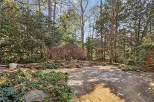 385 Stone Mill Trail, Atlanta, GA 30328 - Photo 39