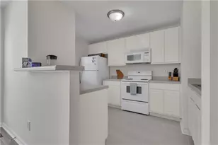 127 Chastain Cir, Newnan, GA 30263 - Photo 9