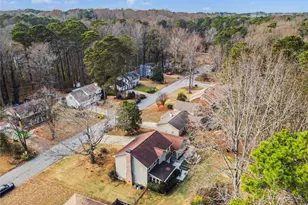 1490 Hickory Ln SW, Lilburn, GA 30047 - Photo 43