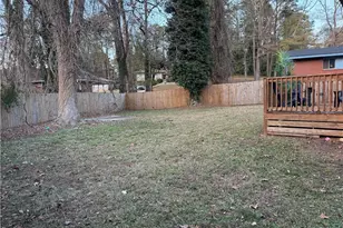 2719 Plantation Dr, East Point, GA 30344 - Photo 25