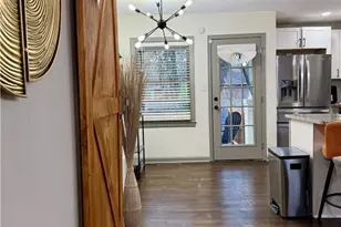 2719 Plantation Dr, East Point, GA 30344 - Photo 5