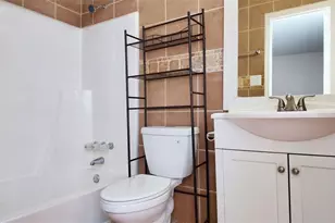 586 Stonehedge Dr, Stone Mountain, GA 30087 - Photo 7