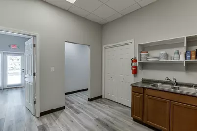 6105 Atlanta Highway, Flowery Branch, GA 30542 - Photo 25